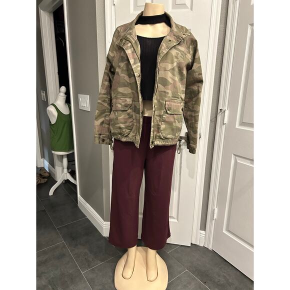 Democracy Women’s Camo Utility Jacket XL – Drawstring Hem, Snap Pockets - Picture 7 of 7